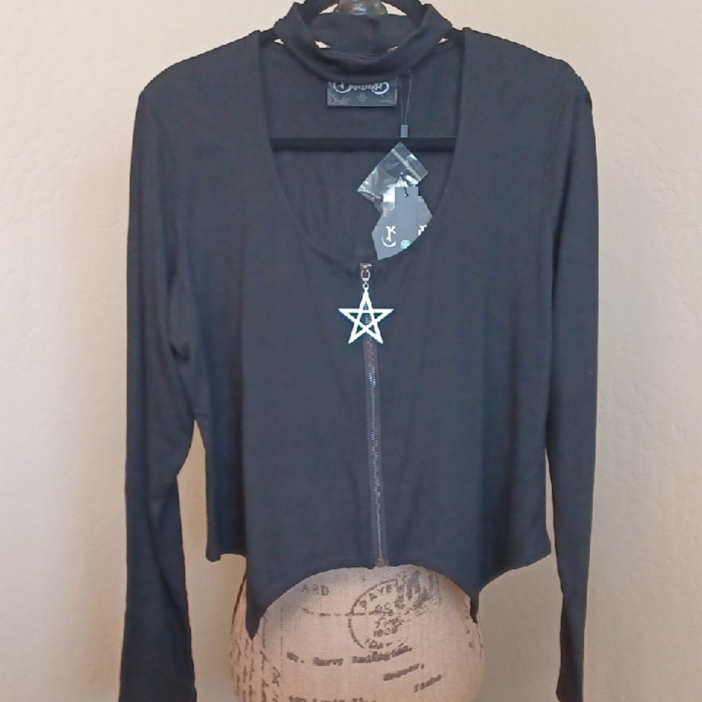 Killstar Black Long Sleeve Cropped Zip Top with Pentagram Pull